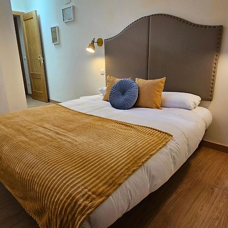 Apartamentos Palacio Azcarate Calle Calvario إيزكاراي المظهر الخارجي الصورة