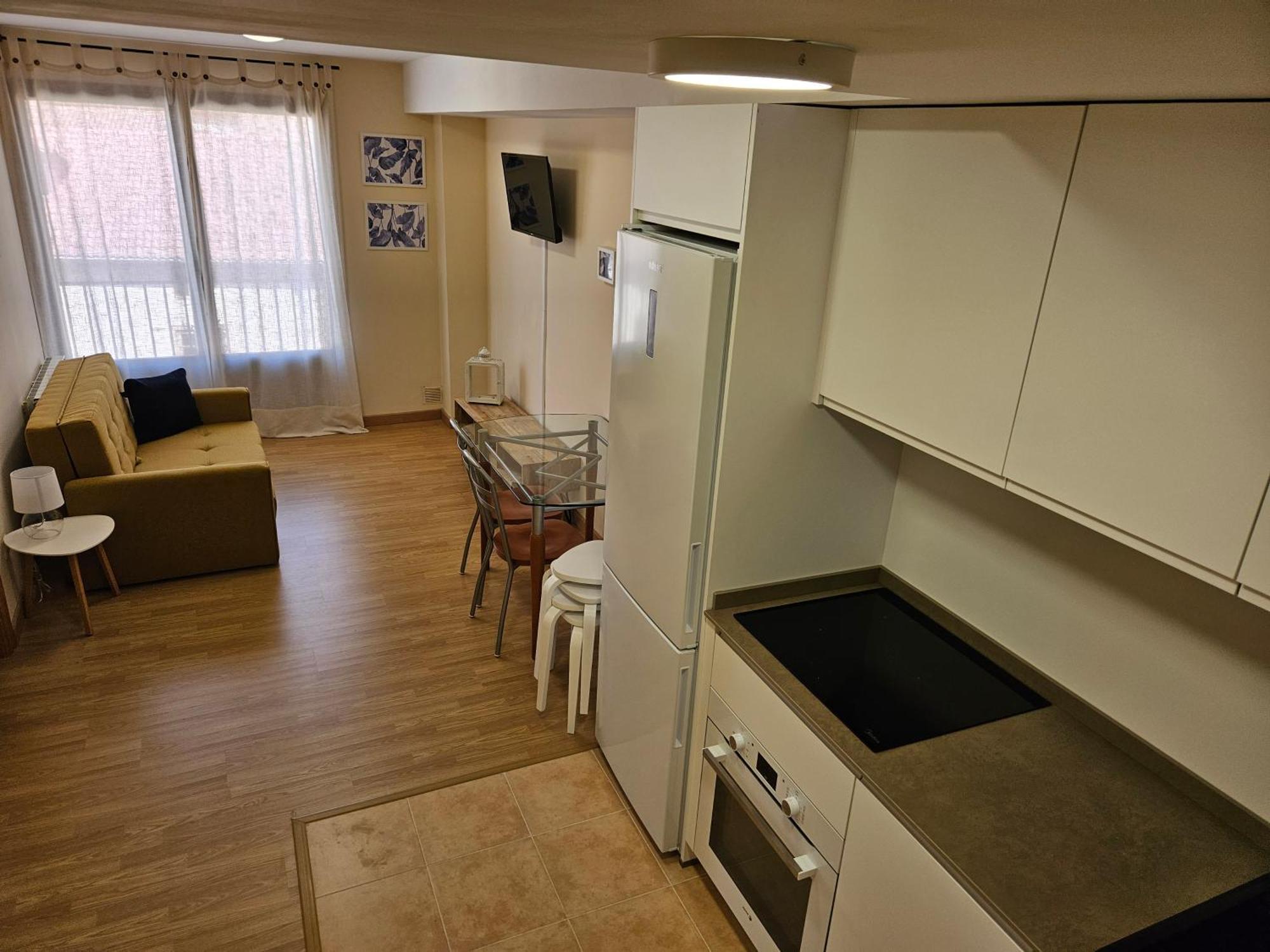 Apartamentos Palacio Azcarate Calle Calvario إيزكاراي المظهر الخارجي الصورة