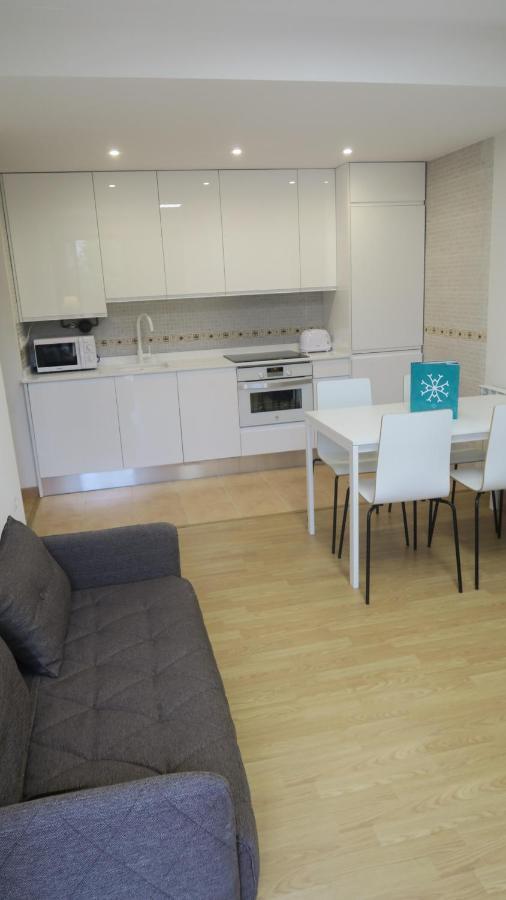 Apartamentos Palacio Azcarate Calle Calvario إيزكاراي المظهر الخارجي الصورة