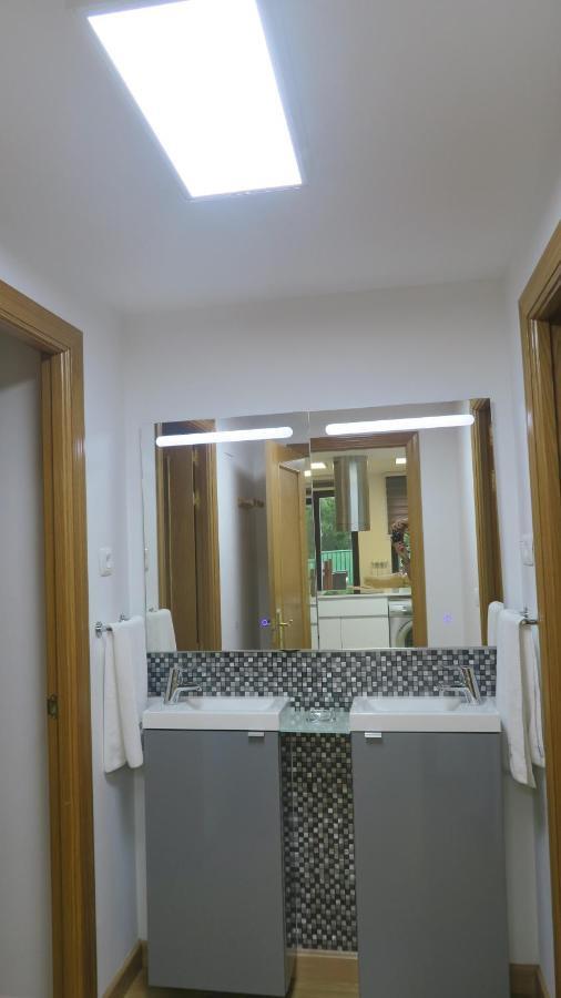 Apartamentos Palacio Azcarate Calle Calvario إيزكاراي المظهر الخارجي الصورة